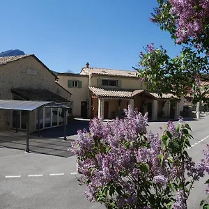 loustaou-castellane.fr-provencehotel.com/