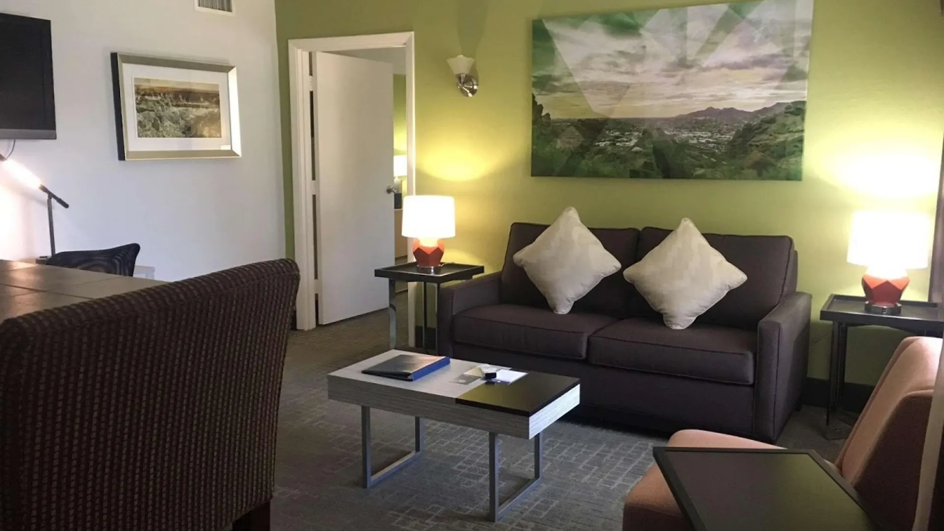 Best Western Innsuites Phoenix Hotel & Suites