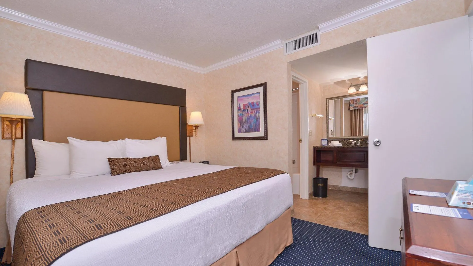 Best Western Innsuites Phoenix Hotel & Suites