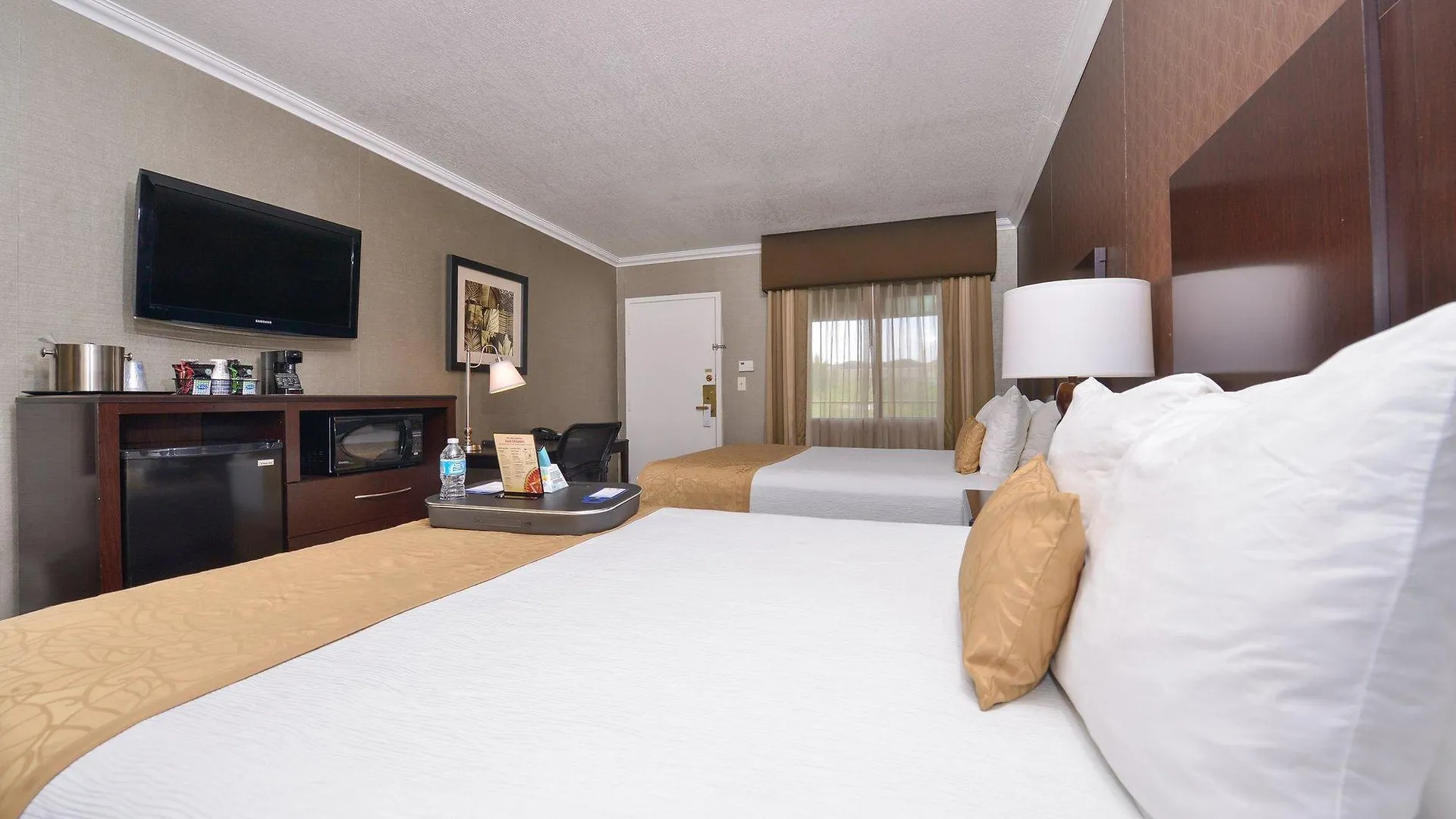 Best Western Innsuites Phoenix Hotel & Suites