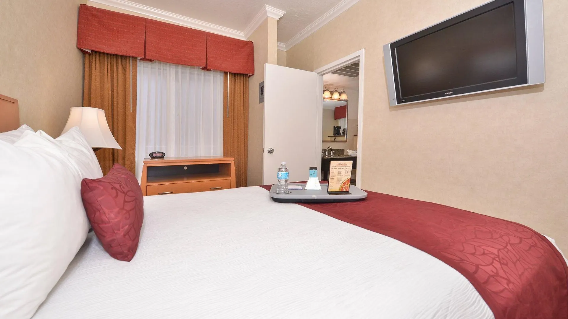 Best Western Innsuites Phoenix Hotel & Suites