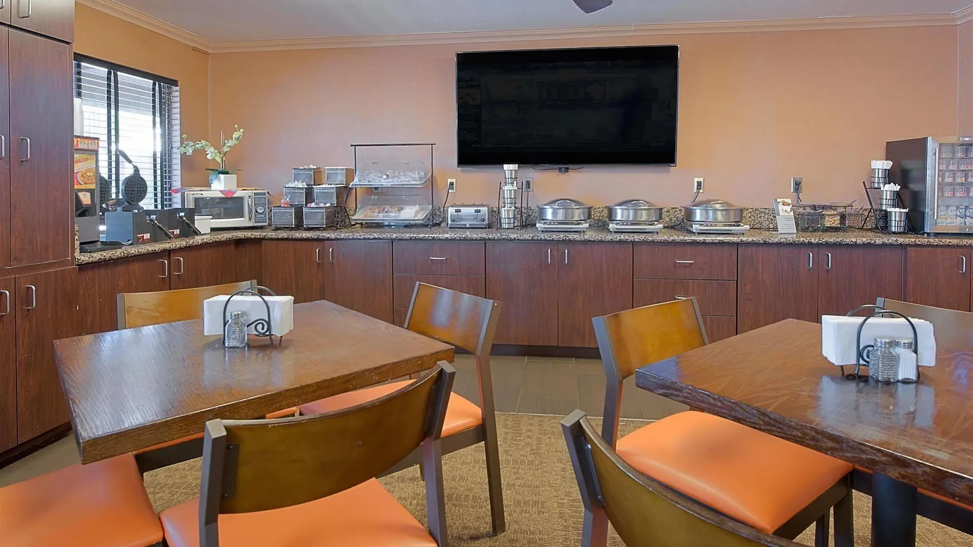 Best Western Innsuites Phoenix Hotel & Suites